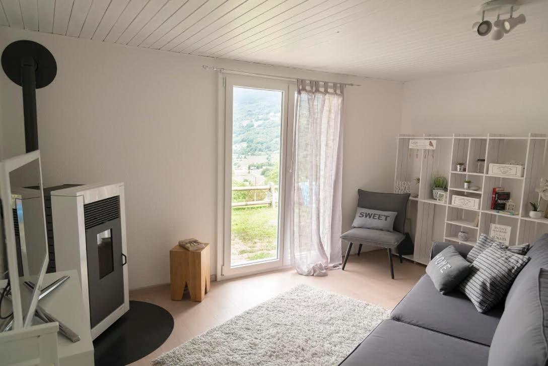 Modern Charme Studio In Chalet Ponto Valentino Exterior photo